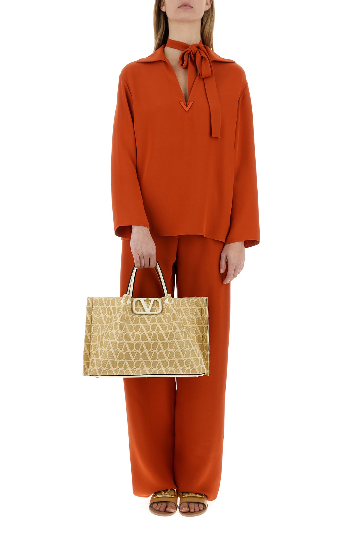 2000013125910-2000013125729-2000013124616-2000013131300