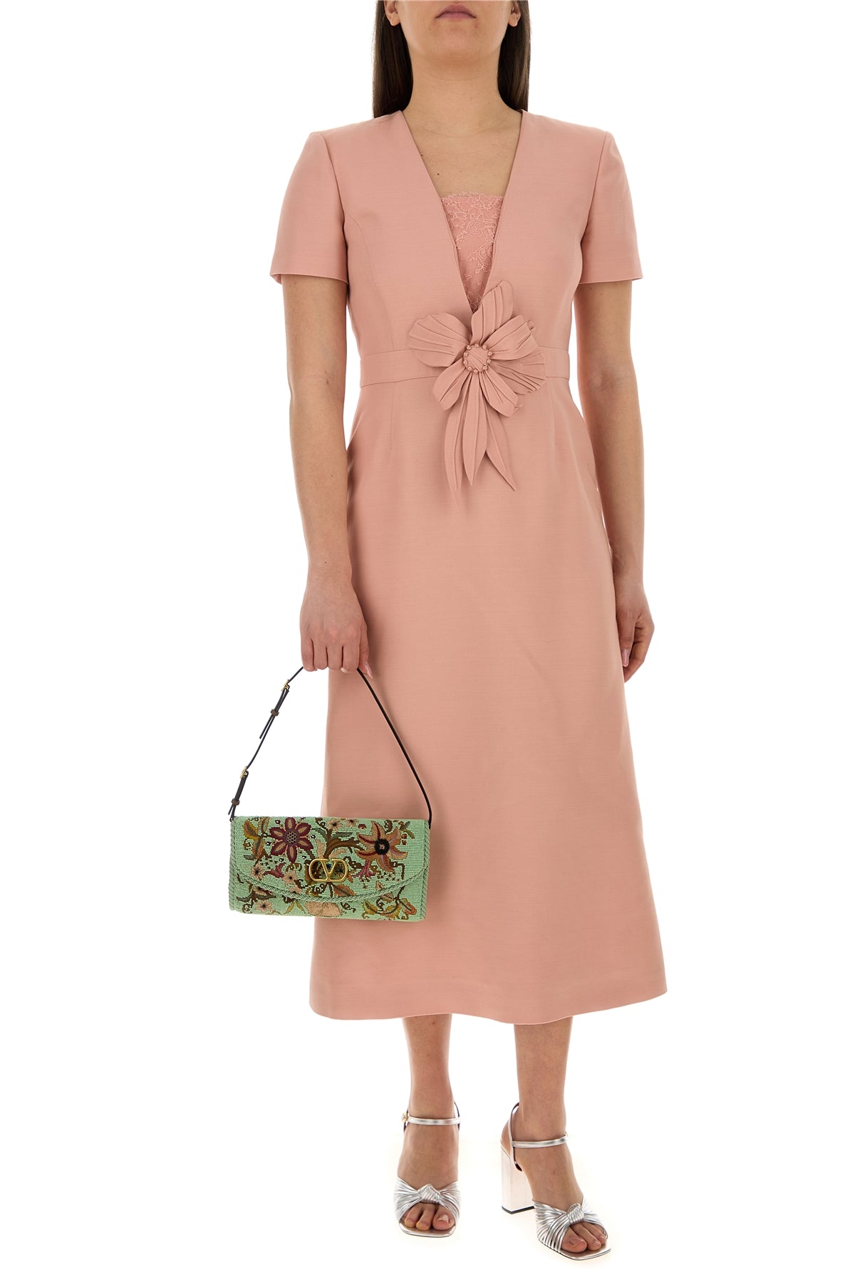 2000017261829-2000018310663