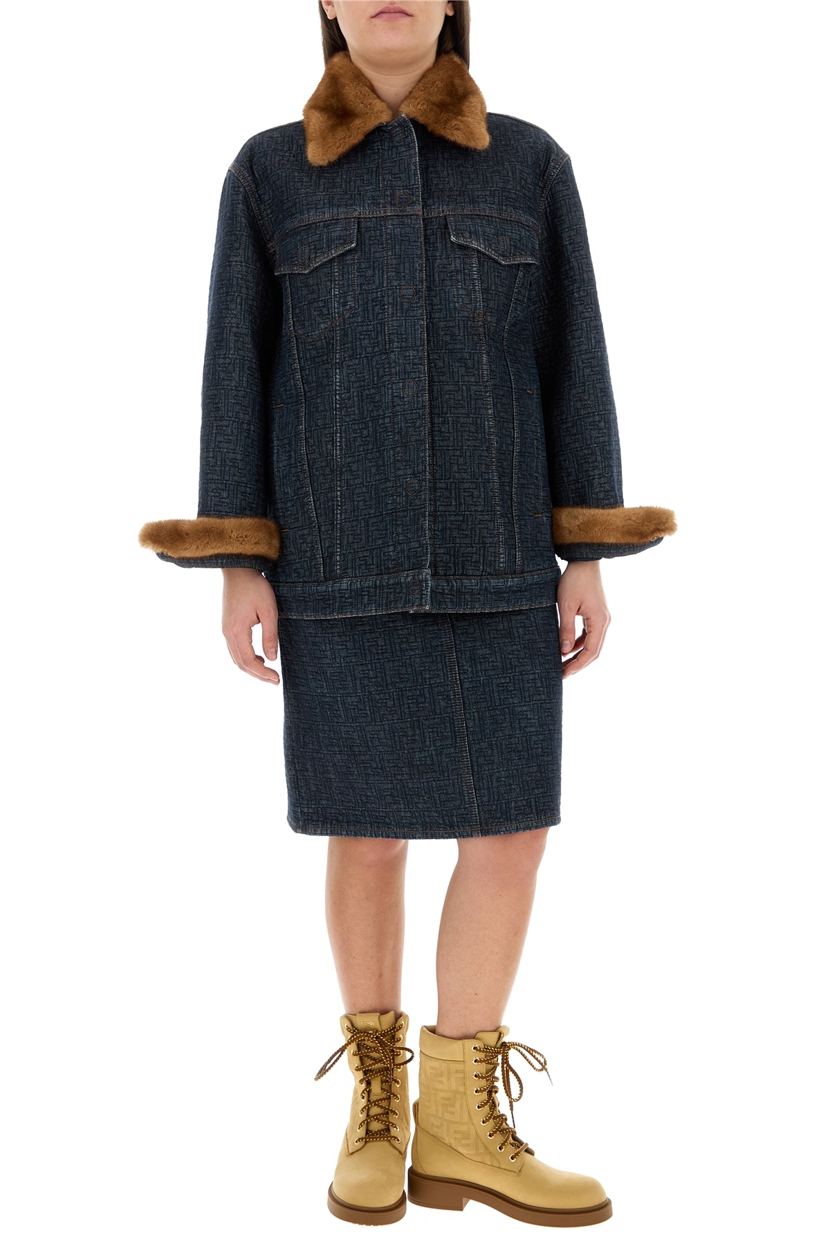 2000017552828-2000017568331