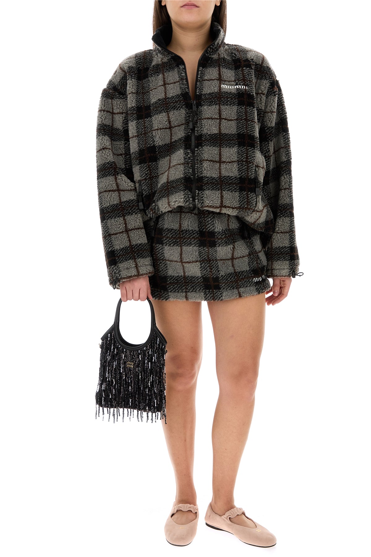 2000017621630-2000017624693-2000017624815