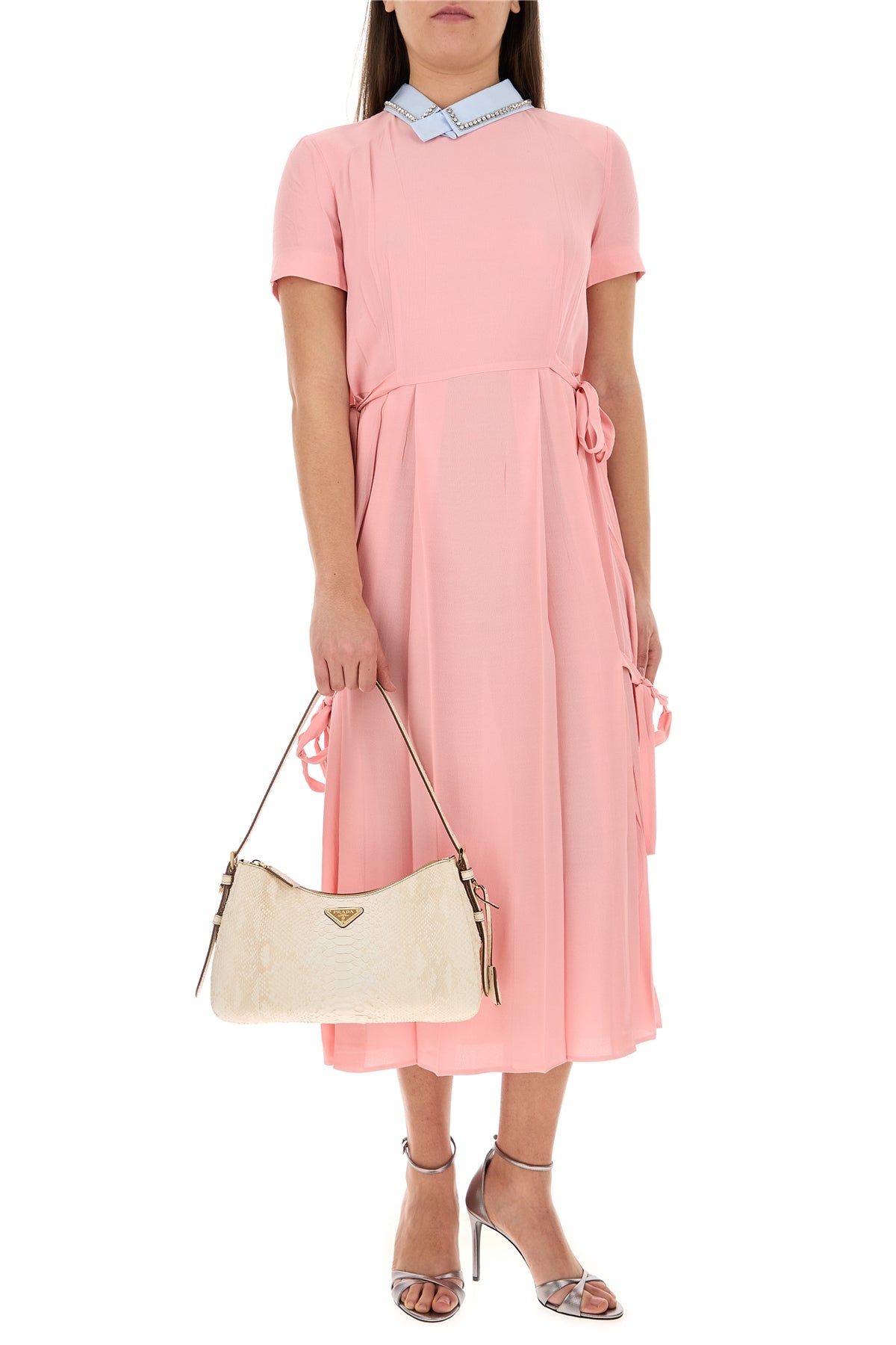 2000017672113-2000018242643